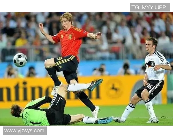 足球明星精彩瞬间解说视频带你领略绿茵场上的传奇与激情